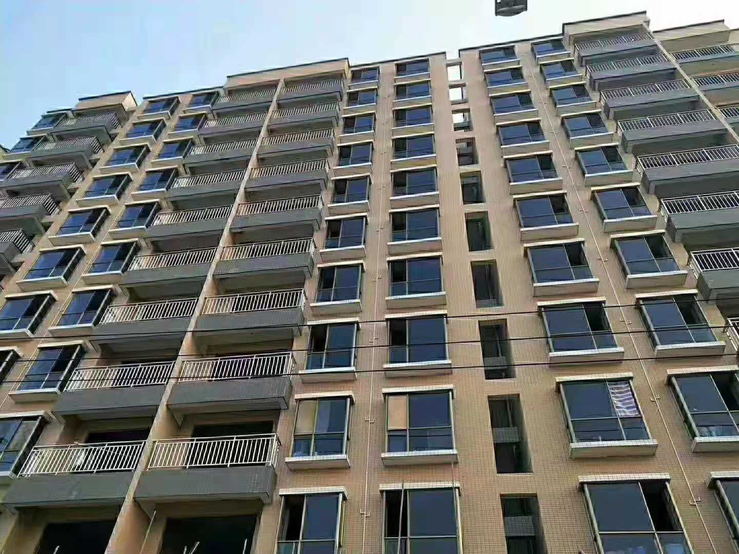 东莞虎门金辉豪苑，虎门3栋封闭式花园北栅小产权房。.jpg