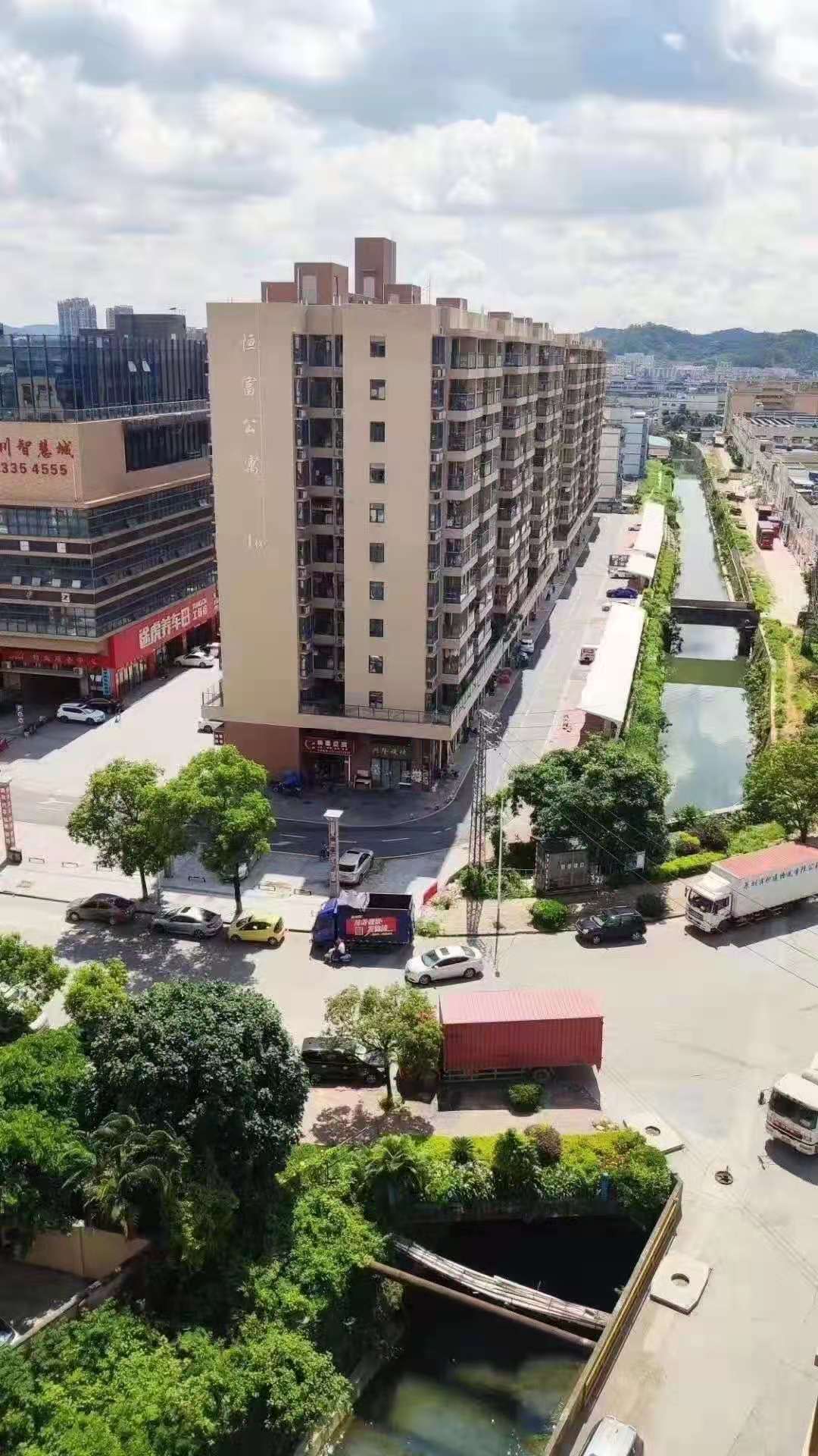 凤岗小产权房.jpg